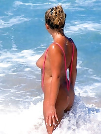 Fatty mademoiselle is having fun