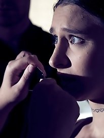 I like to play with my feet especially with the feet of others.