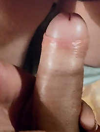 Mature strumpet is getting nude