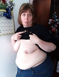 Impressive older mom is getting pleasure on pix