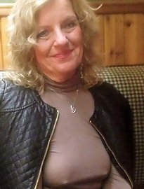 Posh old mama shows her tricks