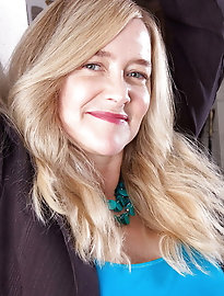 50 year old US milf Eva Griffin from OlderWomanFun