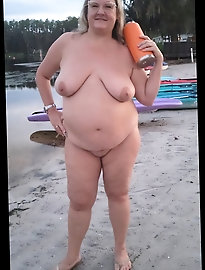 Lusty housewife is seducing like a pro