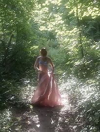 Whore gets ready for porn