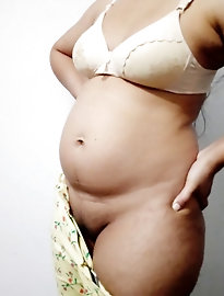 Desi Horny Aunty Help me cum but i cums on her mouth