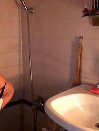 Gallant older slut is revealing her pussy